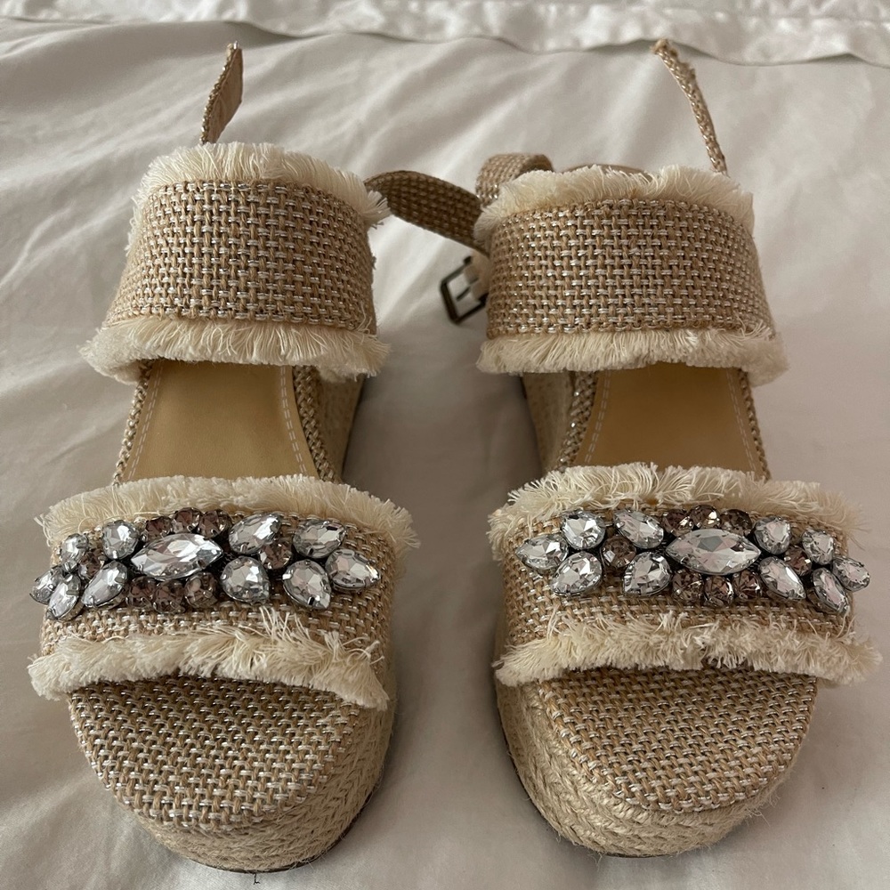 Crown Vintage Platform Jeweled Sandals Sz 8